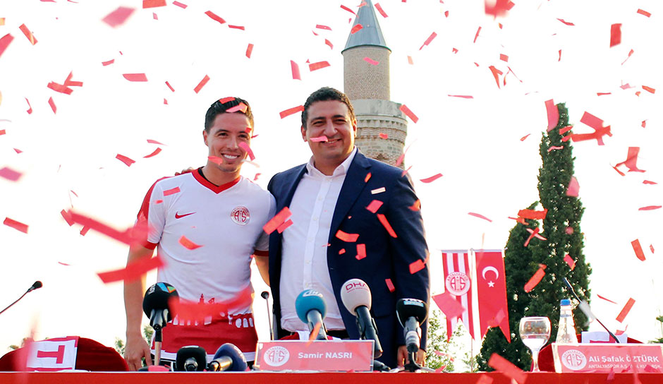 Samir Nasri: Samir Nasri ist seit seinem Abenteuer beim türkischen Klub Antalyaspor zwar ohne Verein, muss jedoch bis Jänner 2019 eine Dopingsperre absitzen. Ein Umstand, der etwaige Interessenten zumindest bis Winter abschrecken dürfte.