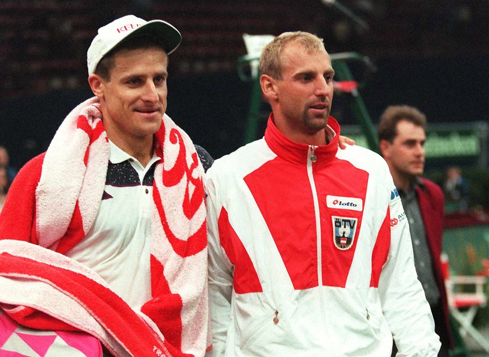 Auch im Davis Cup ist Muster zur Stelle. Mit Alex Antonitsch (l.) und Co. schafft es Österreich 1990 bis ins Halbfinale.