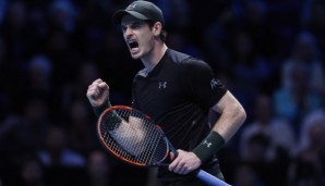 LONDON, ENGLAND - NOVEMBER 20: Andy Murray of Great Britain celebrates a point during the Singles Final against Novak Djokovic of Serbia at the O2 Arena on November 20, 2016 in London, England. (Photo by Julian Finney/Getty Images)