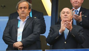 Michel Platini forderte Sepp Blatter zum Rücktritt auf