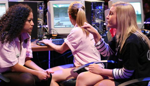 Die heißesten eSport-Girls von der Gamescom in Köln