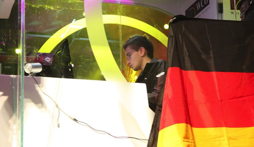 Mit deutscher Flagge bei den World Cyber Games.