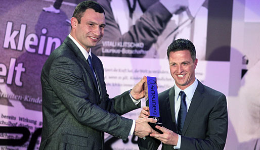 Ralf Schumacher erhielt den Ehrenpreis des Abends aus den Händen von Witali Klitschko, der…