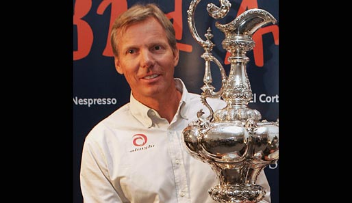 2003 und 2007 gewann Jochen Schümann den begehrten America's Cup als Sportdirektor