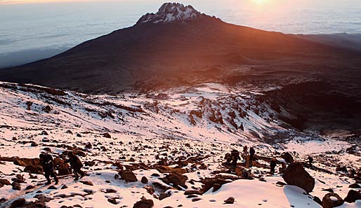 Das Ziel des 28-köpfigen Teams: Den Kilimandscharo über die Rongai-Route besteigen und Spenden für die Laureus Sport for Good Foundation zu sammeln