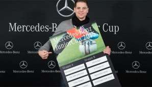 Boris Vukcevic präsentiert die Gruppen des 25. Mercedes-Benz Junior Cup