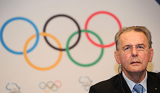 IOC-Präsident Jaques Rogge wird in Durban den Olympiastadt 2018 bekannt geben