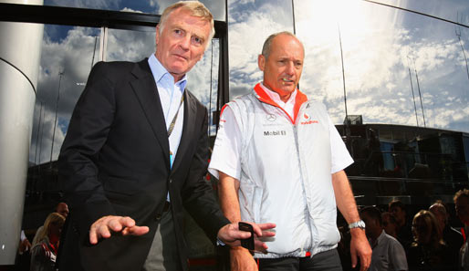 Rund um den Grand Prix von Spa gibt es nur ein Thema: Die Spionage-Affäre. FIA-Präsident Mosley (l.) mit Ron Dennis