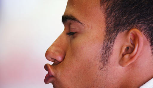Auch wenn er die Lippen lang macht: Für den WM-Führenden Lewis Hamilton reichte es nur zu Platz vier