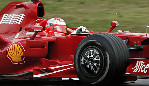 "Meine Liebe zu diesem Sport ist nie erloschen, und ein Formel-1-Auto zu fahren ist das Größte für jeden Motorsportler", sagte Schumacher zuvor