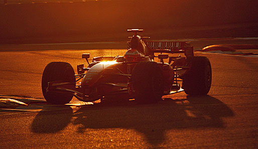 Michael Schumacher war am Ende des ersten Testtages deutlich schneller als die Konkurrenz