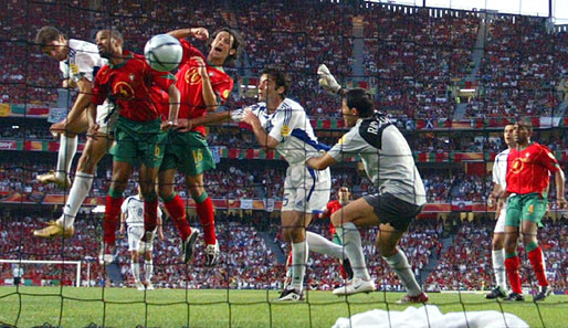 Griechenlands Fußballer waren bei der EM 2004 zum 3. Mal überhaupt erst für eine Großveranstaltung qualifiziert und holten sensationell den Titel.