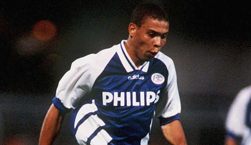 Hierzulande wurde man erstmals im September 1994 auf ihn aufmerksam: Beim 5:4 von Leverkusen im UEFA-Cup über Eindhoven traf Ronaldo dreifach