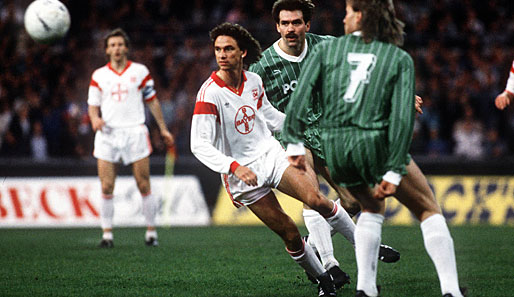 1988 zieht Leverkusen durch ein 1:0 im Halbfinale des UEFA-Cups gegen Bremen ins Endspiel ein