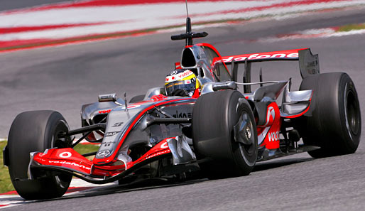Auch McLaren-Mercedes testete mit Slicks