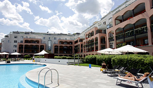 Entdecke die Möglichkeiten: Im Hotel "Villa Sassa" in Lugano sind die Schweden untergebracht
