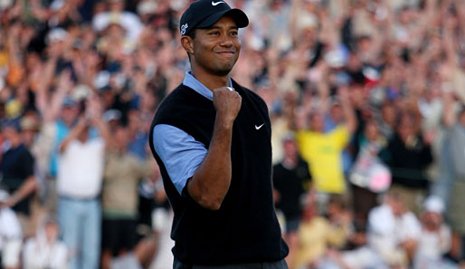 Tiger Woods zauberte an Tag 3 so einiges auf den Platz. Nun liegt er in Führung