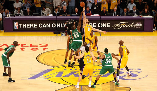 Spiel 4: Los Angeles Lakers - Boston Celtics 91:97 (Playoff-Stand: 1-3)