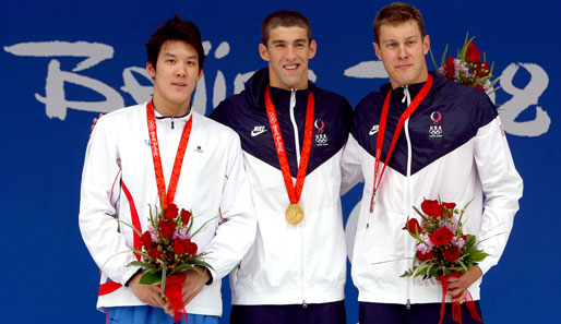 Michael Phelps freut sich über seine dritte Goldmedaille