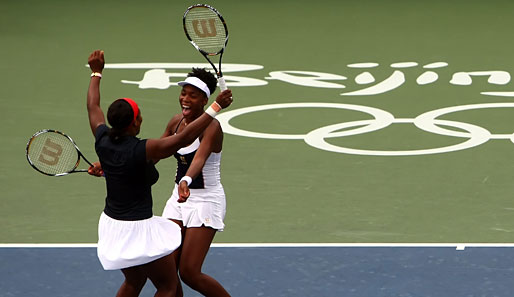 Schwestern im Glück! Serena und Venus Williams holen Gold im Doppel