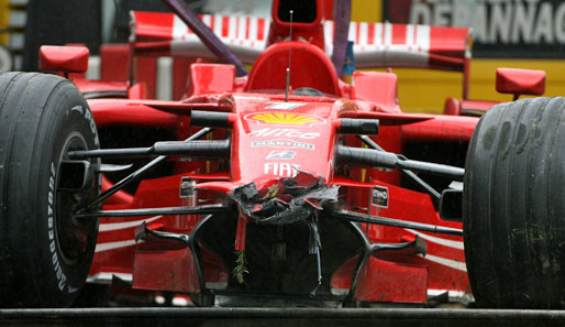 Der demolierte Räikkönen-Ferrari