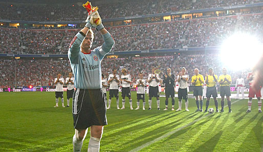 Im September 2008 wurde Kahn feierlich verabschiedet. Seine Bayern spielten gegen die deutsche Nationalmannschaft
