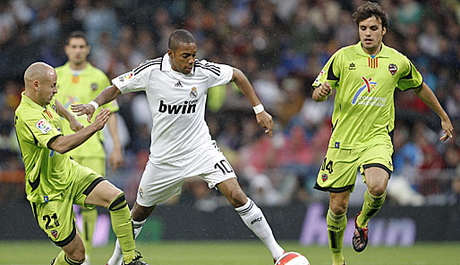 Für Real Madrid erzielte er in der Primera Division in 101 Spielen (2005-2008) 25 Tore