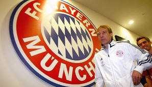 Nach der 0:1-Niederlage gegen Schalke wurde Klinsmann am 27. April 2009 nach zehn Monaten beim FC Bayern entlassen