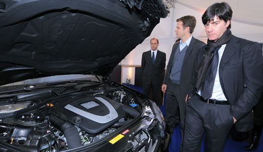 Herzstück des Autos ist ein neuartiger Hybrid-Antrieb, eine Mischung aus Verbrennungsmotor und Lithium-Ionen-Batterie