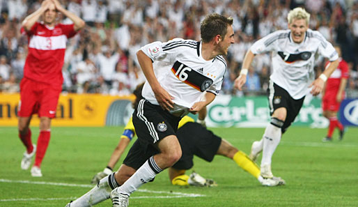 25.06.2008, GER - TUR 3:2 (EM): Kurz vor Schluss schoss Philipp Lahm die deutsche Mannschaft gegen die Türkei ins EM-Finale