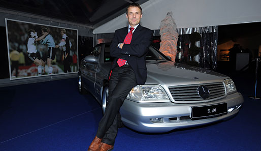Olaf Thon hat sich einen Mercedes-Benz 500 SL ausgesucht