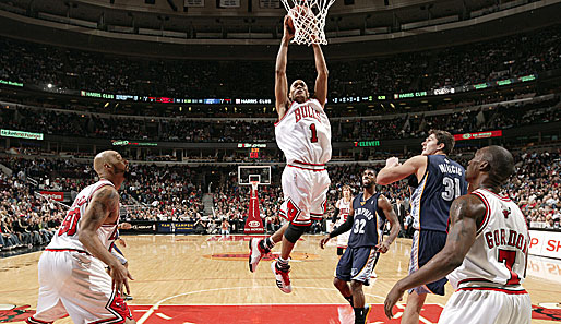 Derrick Rose feierte ein erfolgreiches NBA-Debüt. Beim Sieg der Bulls gegen die Bucks steuerte der Nummer-1-Pick 11 Punkte und 9 Assists bei