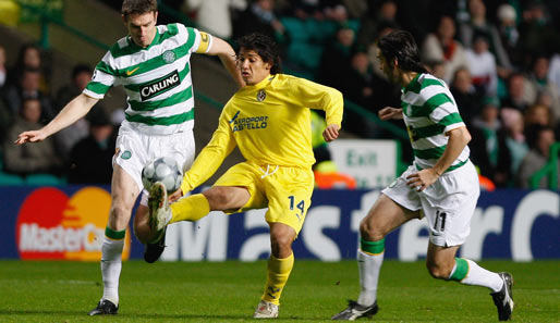 Celtic - Villareal 2:0 - Hart umkämpfte Partie: Fernández setzt sich hier durch