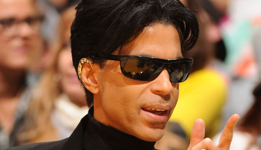 Wenn wir schon bei den Promis sind: Auch Prince aka "the Artist Formerly Known As Prince" aka "The Artist" gab sich die Ehre