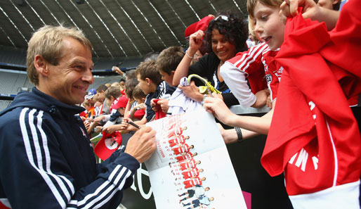 Auch das ist Klinsmann: Das erste öffentliche Training der Bayern-Historie im Stadion geht am 22. Juli in der Allianz Arena über die Bühne