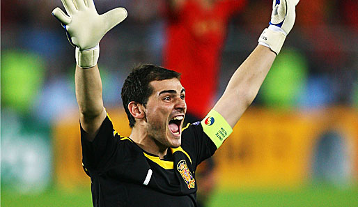 Steht im Tor der FIFA-Elf 2008: Iker Casillas von Real Madrid. Im Sommer feierte er als spanischer Nationalkeeper den Gewinn der Europameisterschaft