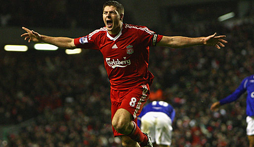Steven Gerrard sicherte sich ebenfalls einen Platz in der Top-11. Beim FC Liverpool ist er als Kapitän der unumstrittene Leader