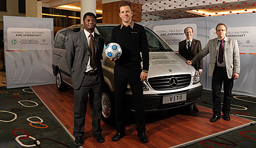 Unter dem Motto "Fußball: viele Kulturen - eine Leidenschaft" wurde der Integrationspreis 2008 des DFB und seines Generalsponsors Mercedes-Benz verliehen