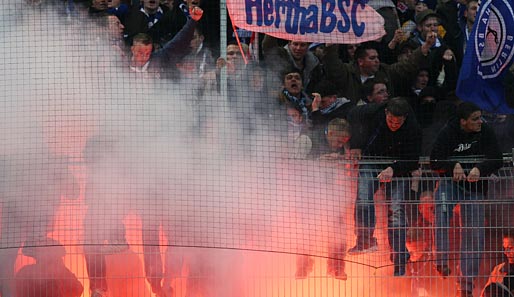 Im Hertha-Fanblock wussten sich einige Anhänger mal wieder nicht zu benehmen