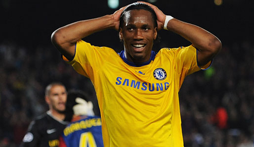 Drogba vergab nach einem dicken Fehler von Rafael Marquez die beste Chance für Chelsea