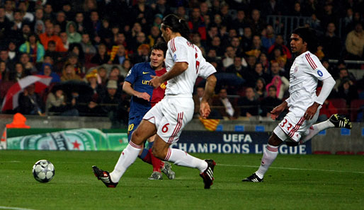 Doch schon nach neun Minuten schlug Lionel Messi das erste Mal zu und brachte Barca in Führung