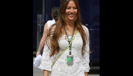 Das japanische Unterwäsche-Model ist die aktuelle Freundin von Jenson Button