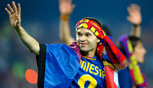 Auch Andres Iniesta nahm es mit dem Aussehen nicht so genau und band sich einen Schal um den Kopf