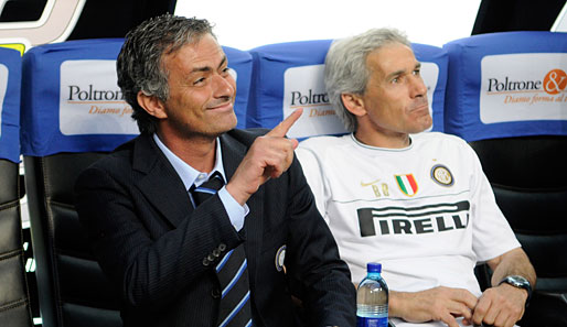 Real Madrids Präsidentschaftskandidat Perez ist ein Fan von Mailands Coach Mourinho (l.) und will den Portugiesen unbedingt nach Madrid locken