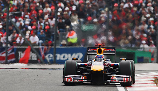Auch Vettels Teamkollege Mark Webber fuhr ein starkes Rennen. Er überholte Rubens Barrichello in der Box und machte den Red-Bull-Doppelsieg perfekt