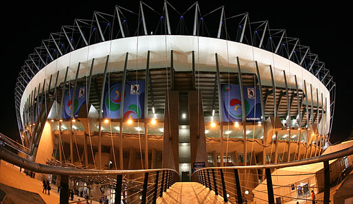 Neuseeland - Spanien: Das Royal Bafokeng Stadium in Rustenburg vor dem Match in seiner vollen Pracht