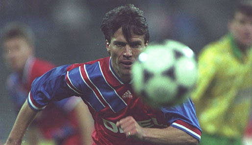 1992 war ein Seuchenjahr in Mailand: Lediglich ein Tor in 27 Spielen, Kreuzbandriss im April. Im Sommer folgte die Rückkehr zu den Bayern. Er blieb bis ins Jahr 2000