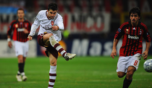 Mit diesem Kracher schoss Cesc Fabregas Milan in der Saison 2007/08 aus der Champions League. Jetzt soll er zu den Rossoneri wechseln