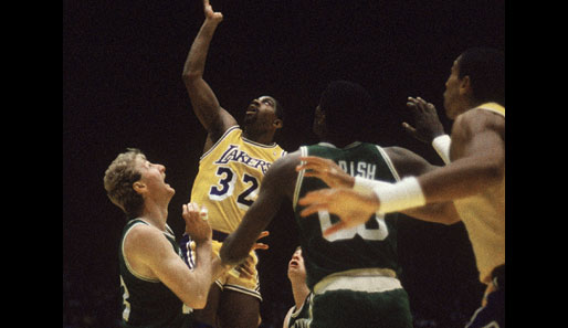 1987 war dann Johnson an der Reihe: Im letzten Duell mit den Celtics war der Point Guard der überragende Mann. Larry Bird war natürlich auch stark, aber der Titel ging nach L.A.