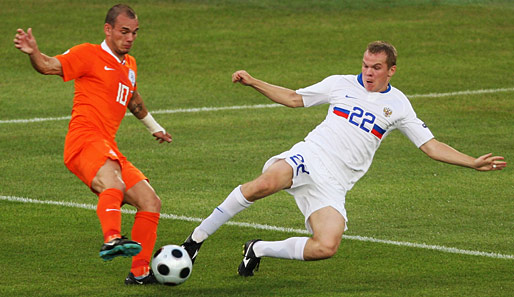 Alexander Anjukow (r.) kam 2005 von Samara zu Zenit St. Petersburg. Russischer Meister 2007, UEFA-Cup-Sieger 2008